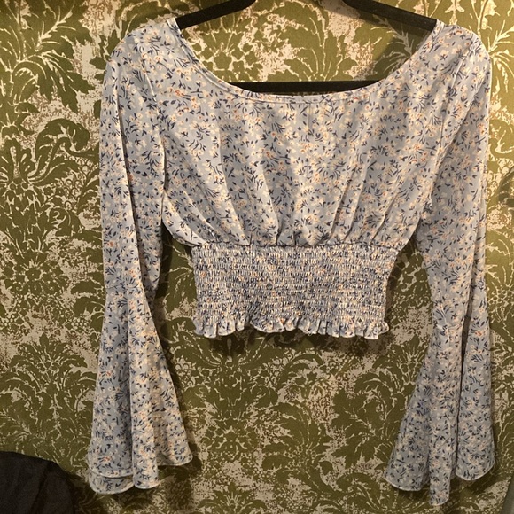 (XS/S) Cropped Bouse - Picture 5 of 5